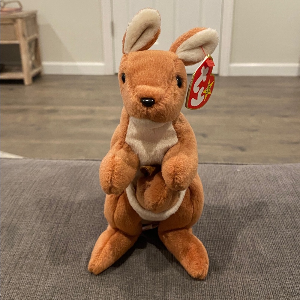 TY Beanie Baby - Pouch the Kangaroo - NEW WITH TAGS! vintage toys toy plush kids